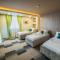 Hotel River - Семейная Комната