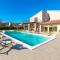 Relaxing pool villa Mattuzzi in Loborika