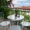 Apartments Leut 80m from the Sea