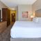 Crowne Plaza Columbus North - Worthington, an IHG Hotel - King Room - Hoorbaar - Roll-In Douche