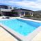 Green Goose self catering villa with pool