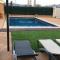 Casa de invitados con piscina privada y WIFI