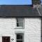 Tri deg un, cottage for 2 adults and 2 children