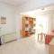 Apartment near the beach and the Athens airport , Artemida