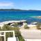 Beach Apartment x2 Bedrooms w Sea View & 2x En-Suites