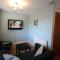 3 double bedroom flat sleeps 6, well equipped, central location 52CR
