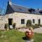 Belle maison rénovée, hameau calme, 600 m de Locronan, Finistère sud