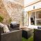 Sol Suite Apartment with Garden