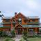 Luxury Family Retreat - Greers Ferry Lake Views!