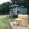 1 Bed Shepherds Hut - Sleeps 2 -Wood Fired Hot Tub