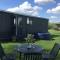 Willowbank Wine Down Tranquil Shepherds Hut