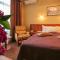 Готель Дніпро Dnipro Hotel