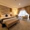 The Palaces Hotel Suites - Wadeen