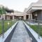 3 DOORS VILLAS
