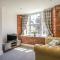 35 Cocoa Suites (parking included!)
