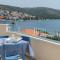 Spacious Modern Apartment Miljak - 1min to the beach