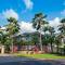 Villas of Kamalii 37-stately townhouse with AC, by golf, with pool, BBQ, hot tub