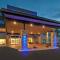 Holiday Inn Express & Suites - Milan - Sandusky Area, an IHG Hotel