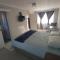 Cottage self catering unit with ensuite.