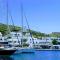Yacht Front Studio - Back Yard - No 8