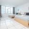Girasole Apartments - Deluxe Queen Studio