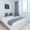 Girasole Apartments - Deluxe Queen Studio