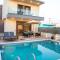 La Vita Villas