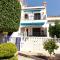 Villamartin, lovely 2 bed house, short walk to the Plaza.