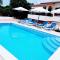 Apartments Rudez - pool - jacuzzi