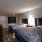 Riata Inn - Crystal City