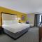 Holiday Inn Express & Suites Cincinnati Riverfront, an IHG Hotel
