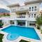 Villa Beren , 300 mt denize , ultra lux triplex villa