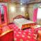Raja's Palace Houseboat - Kashmir
