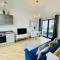 Salt Yard 2 - Stylish Whitstable Cottage - Free Parking - Beach - Harbour