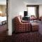 Holiday Inn Wichita East I-35, an IHG Hotel - Suite King À Une Chambre Avec Canapé-Lit