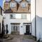 Bay Cottage By The Sea in Broadstairs.