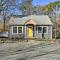 Renovated Carrboro House with Deck and Fire Pit!