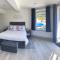Stunning contemporary 1 bedroom En-suite Annexe