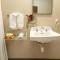 Hilltop Inn & Suites, near Foxwoods Casino - Habitación Individual - Acceso Por Discapacidad