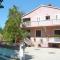Apartment in Privlaka near Stunning Beaches