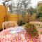 Yellow House-Villetta a due passi dal mare