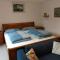 Ruhiges, gemütliches Zimmer mit Bad für 2 Personen, mit Gartenterasse