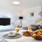 Town centre apartment Surprise