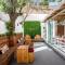 Lisbon Wine House - Rooms & Suites