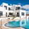 Villa Montaña Lanzarote - Large Private Pool - Sleeps 10