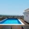 Phaedrus Living: Sea View Anna Residence 302