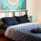 Old Town Cozy Apartment - University Square - Central Location