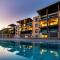 Superbe appartement, piscine, vue mer et montagnes