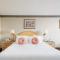 Glendale Express Hotel Los Angeles - King Room - Disability Access
