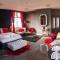 Opulent 1 Bedroom Cosy Suite